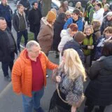 Protest podrške profesoru matematike Jovanu Kneževiću, direktor Šeste gimnazije poručuje da će biti objektivan 10