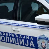 Saobraćajna nezgoda u Vladičinom Hanu: Vozač sleteo s puta, udario u ogradu i betonski stub i zadobio lake telesne povrede 14