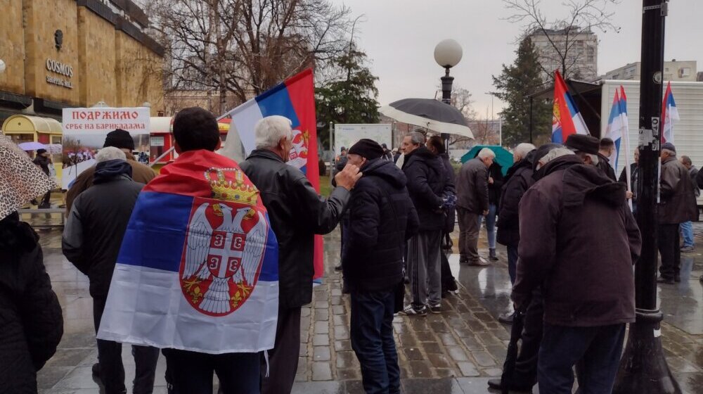 "Osuđujemo zloupotrebu i pritisak na građane": DS Kragujevac povodom skupa podrške Srbima na Kosovu 1
