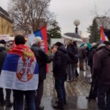 "Osuđujemo zloupotrebu i pritisak na građane": DS Kragujevac povodom skupa podrške Srbima na Kosovu 15