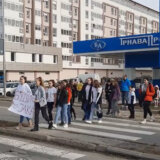 Protest građana u Kragujevcu na mestu nesreće gde je povređena devojčica 1