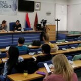 Kadrovskoj komisiji u Valjevu sporan zahtev bivše gradske urbanistkinje za naknadu od tri plate zbog prelaska na novo radno mesto 9