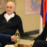 Međunarodnu nagradu „Zlatni vitez” pisac Venko Andonovski posvetio Kragujevčanima 5