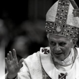 Od "Hitlerove omladine" do poglavara Rimokatoličke crkve: Ko je bio Benedikt XVI, jedini papa koji je dao ostavku na tu funkciju? 1