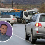 Marko Jakšić sa barikada: Kurtijeva policija sa dugim cevima je bukvalno svuda oko nas 13