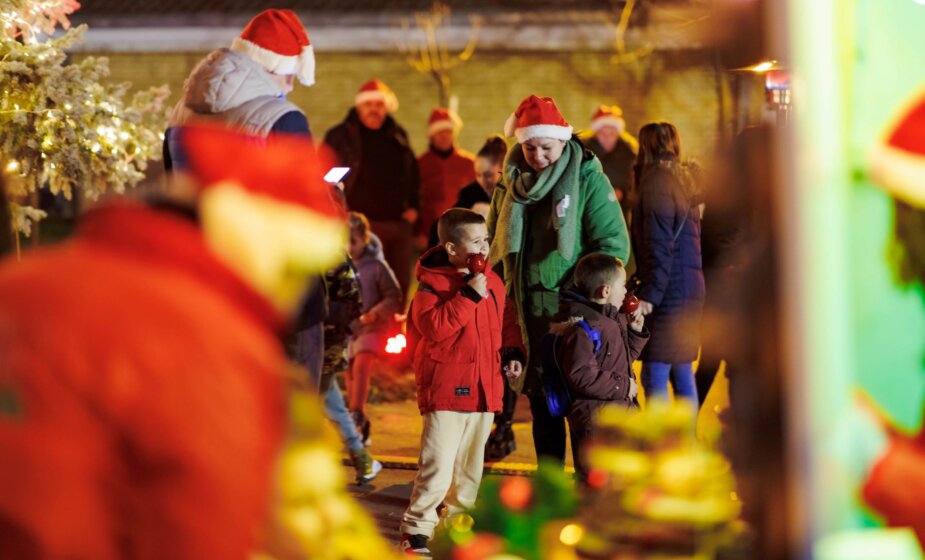 "Čekala sam ga i nisam mogla da spavam zbog njega": Pitali su mališane u Srbiji kakav je Deda Mraz, odgovori će vam zagrejati srca (VIDEO) 1