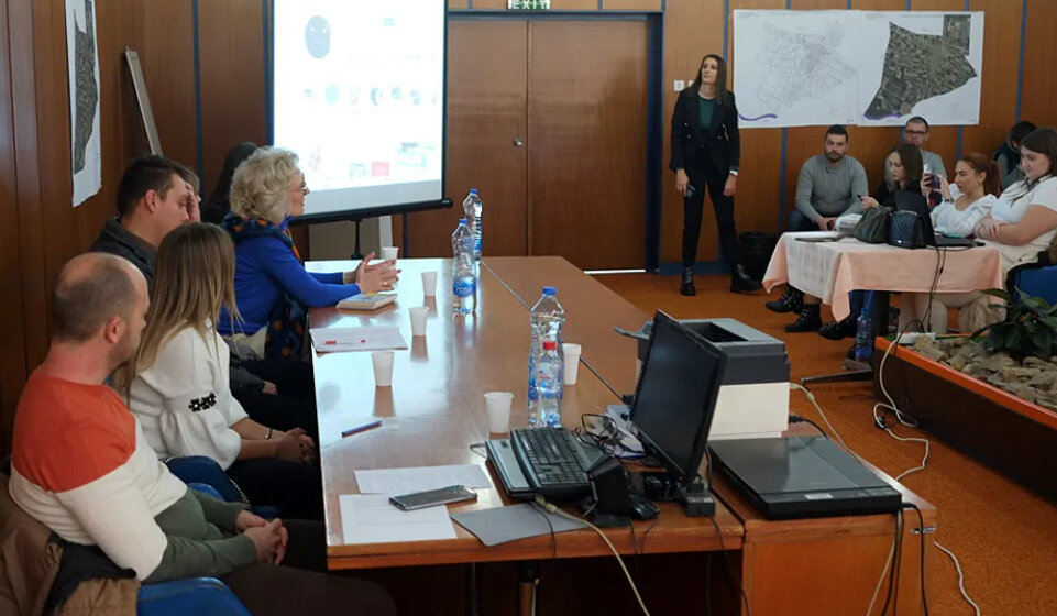 Kancelarija za mlade Sremske Mitrovice predstavila uspešne preduzetnike 1