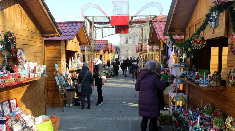 U Sremskoj Mitrovici bez novogodišnje rasvete i javnog dočeka, ali uz tradicionalnu manifestaciju "Novogodišnja ulica" 1