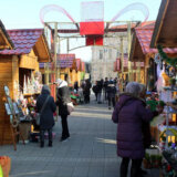 U Sremskoj Mitrovici bez novogodišnje rasvete i javnog dočeka, ali uz tradicionalnu manifestaciju "Novogodišnja ulica" 11