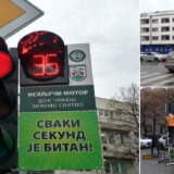 Ekološki semafori postavljeni na raskrsnici u centru Sremske Mitrovice 1