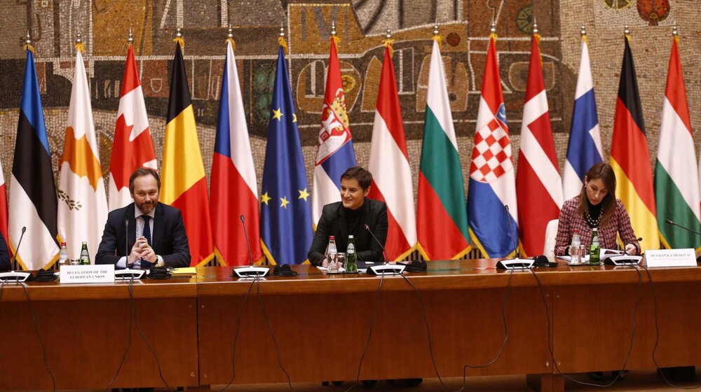 Nova.rs: Nova rampa iz Evrope, Srbija ne otvara klastere u decembru 1