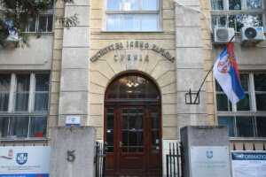 Čekajući odgovore: Da li je i koliko osiromašeni uranijum bačen tokom NATO bombardovanja na SRJ bio uzrok učestale pojave raka kod građana Srbije? 4 Čekajući odgovore: Da li je i koliko osiromašeni uranijum bačen tokom NATO bombardovanja na SRJ bio uzrok učestale pojave raka kod građana Srbije? 4