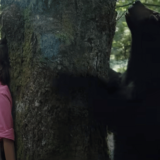 Već imamo najluđi film 2023. godine - pogledajte trejler za „Cocaine Bear" 1