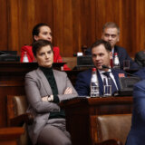 Poslanici usvojili budžet za narednu godinu: Šta kaže Vlada, a šta opozicija 1