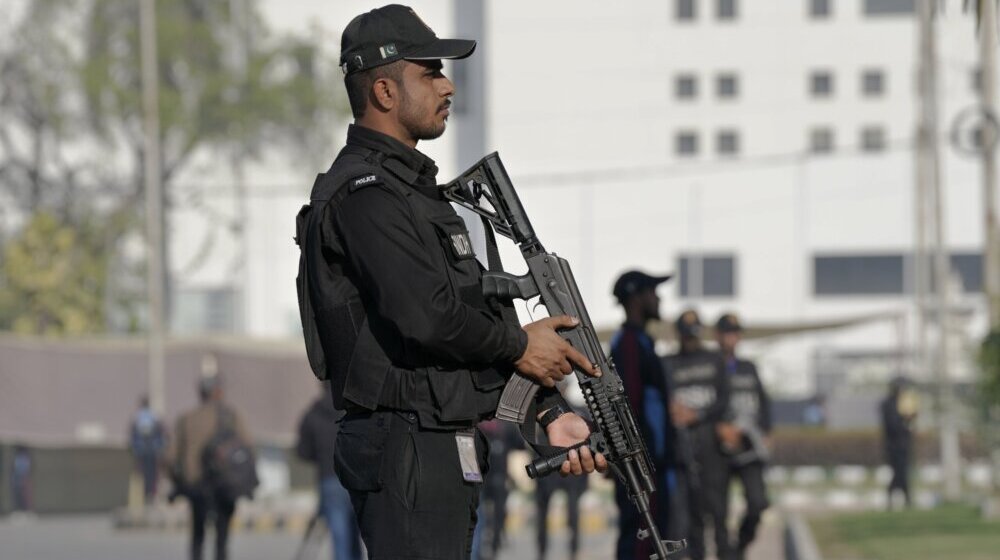 Učesnici mitinga u Pakistanu ubili čoveka zbog navodnog bogohuljenja 1