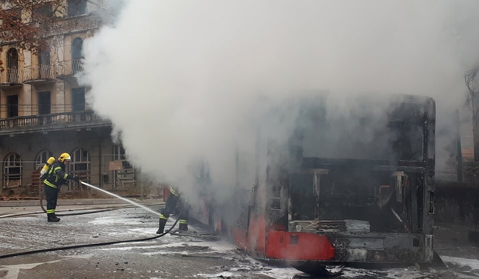 Nakon što se samozapalio autobus “Niš- ekspresa” na gradskoj liniji u Nišu: SSP traži odgovornost za štetan ugovor i ugrožavanje bezbednosti građana 1