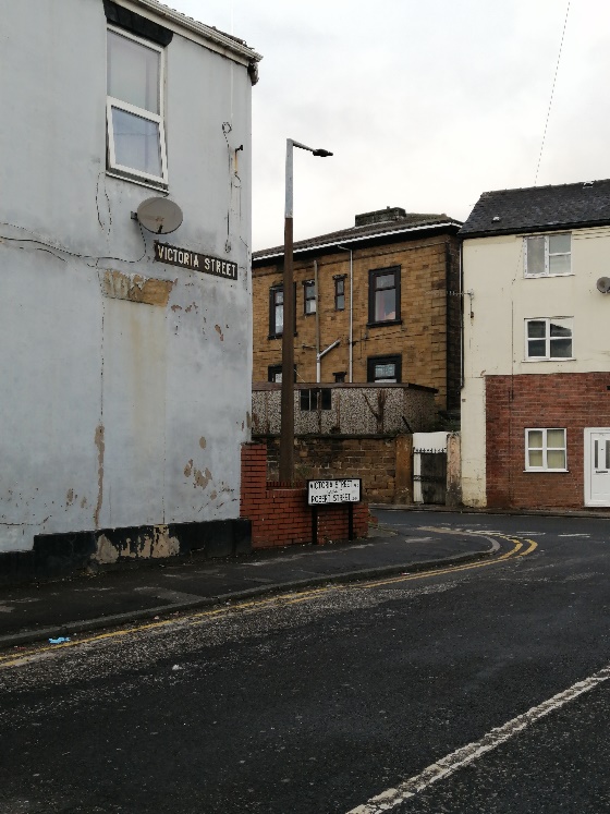 “Ljudi se integrišu sa ljudima koji su im slični”: Reportaža profesorke FPN za Danas o integraciji migranata u Velikoj Britaniji 6 “Ljudi se integrišu sa ljudima koji su im slični”: Reportaža profesorke FPN za Danas o integraciji migranata u Velikoj Britaniji 5