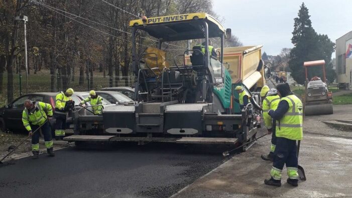 Ulica Marka Oreškovića u Sremskoj Kamenici prohodna za saobraćaj, radovi u Šumadijskoj ulici 2 Ulica Marka Oreškovića u Sremskoj Kamenici prohodna za saobraćaj, radovi u Šumadijskoj ulici 2