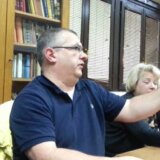 Suspendovani profesor Šeste gimnazije odgovara na optužbe da je psihički maltretirao đake: Za one koji misle da dobro radim sam „ubica neznanja“ 13