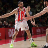 Zvezda pobedila Borac, Kampaco debitovao za crveno-bele (VIDEO) 8