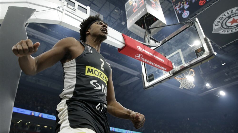 Partizan izgubio od Asvela 1