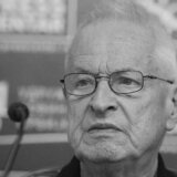 Teatrolog koji je pratio vreme: Poslednji pozdrav prof. dr Rašku V. Jovanoviću 1