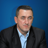 Pragmatični Srbin ili najgori "ološ sa dna kace": Ko je Nenad Rašić, novi ministar u Vladi Kosova? 4