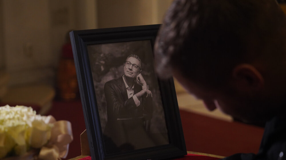 Emotivan oproštaj od velikog Massima: Brojni poznati došli na komemoraciju legendarnog muzičara 1