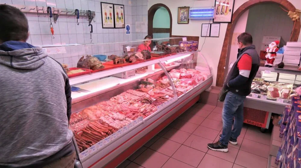 Koliko će poskupeti meso u prodavnicama: Sve manje svinja, sve skuplji uvoz, sve slabija kupovna moć naroda 1
