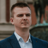 Miloš Parandilović: Da je Vučić hteo, u skupštini je moglo da sedi i 110 kaktusa, umesto isto toliko poslanika SNS 3