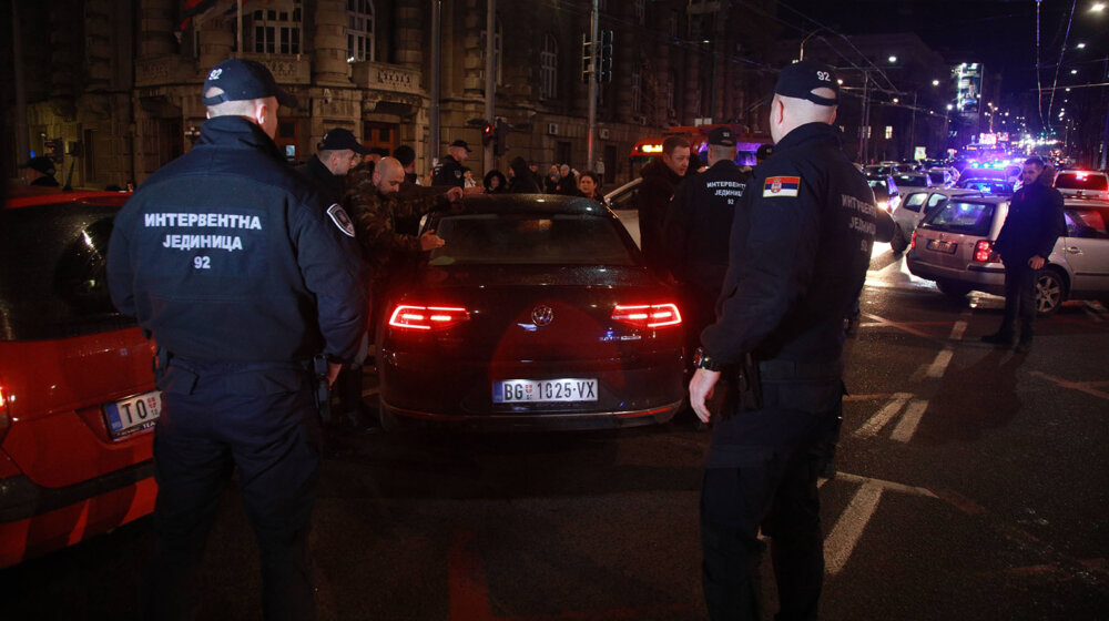 Poslednja opcija: Pod kojim uslovima policija sme da koristi vatreno oružje? 1