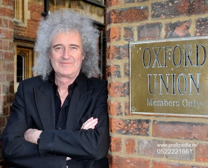 Gitarista Kvina Brajan Mej proglašen vitezom 1