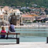 Deset serija za bindžovanje ako ste pogledali drugu sezonu serije „The White Lotus" 1