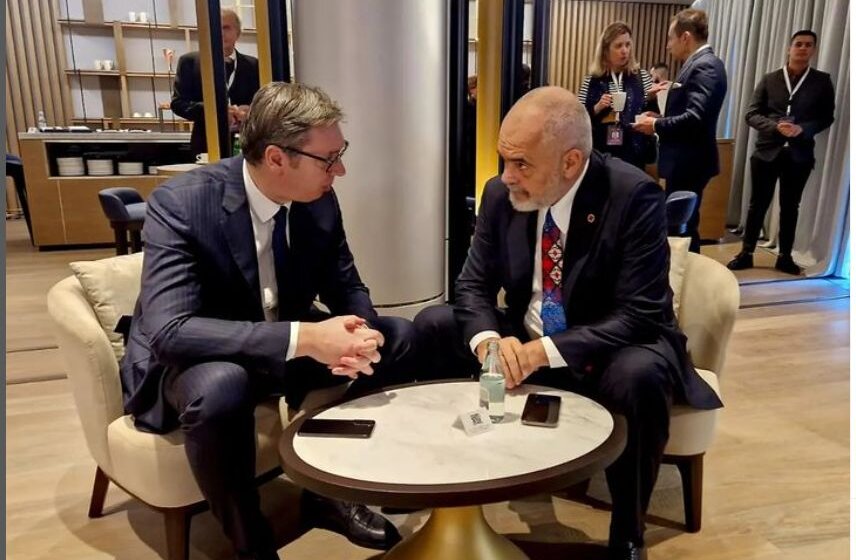 Vučićevi sastanci uoči zvaničnog dela samita EU-ZB u Tirani: Razgovor sa Lajen, Mišelom, Ramom... 1