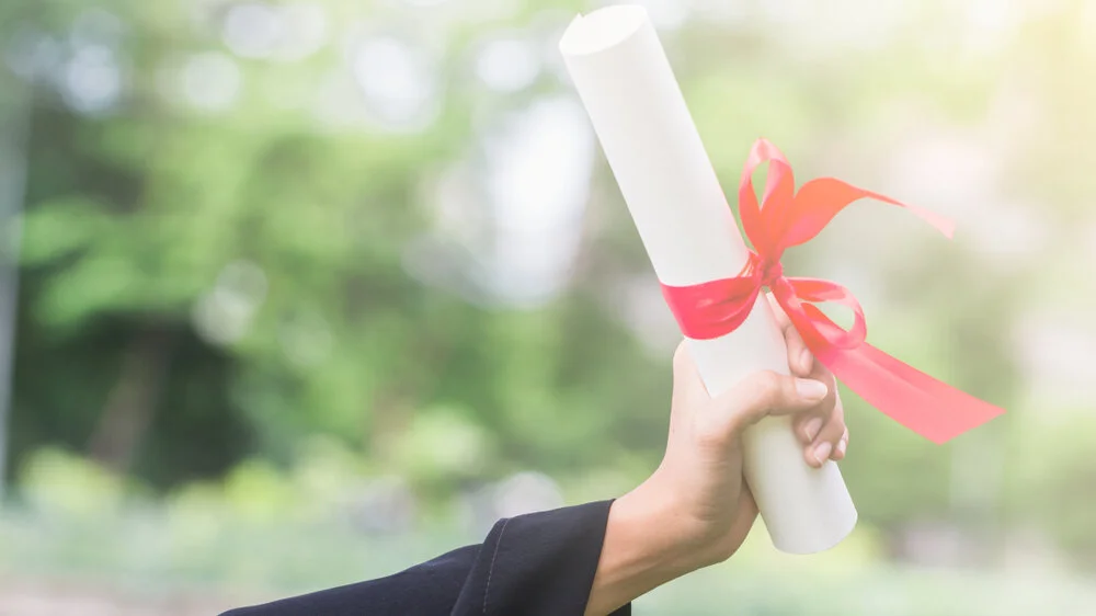 Uhapšene četiri osobe, falsifikovale 120 diploma i