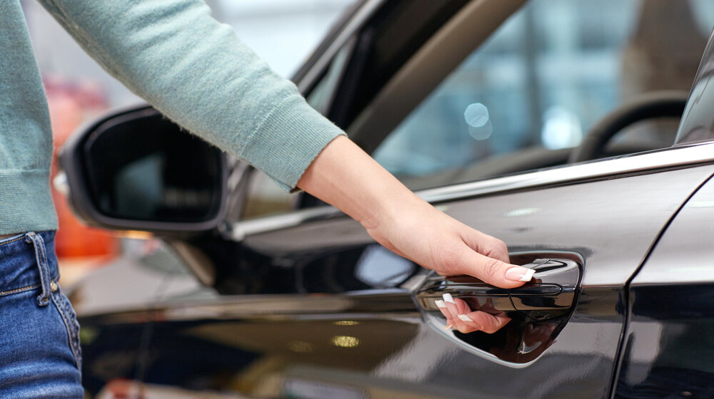Jeste li znali da ručice na vratima automobila imaju i dodatne funkcije? 1