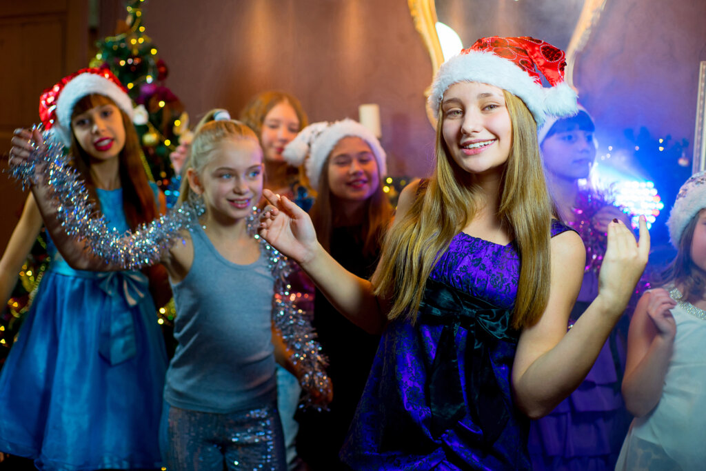 Kada je pravo vreme da pustimo dete da samostalno proslavlja doček Nove godine? 2