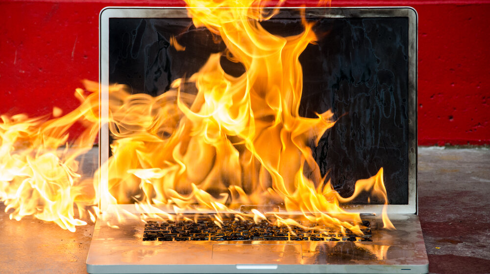 Na aerodromu u Njujorku evakuisan avion zbog zapaljenog laptopa 1