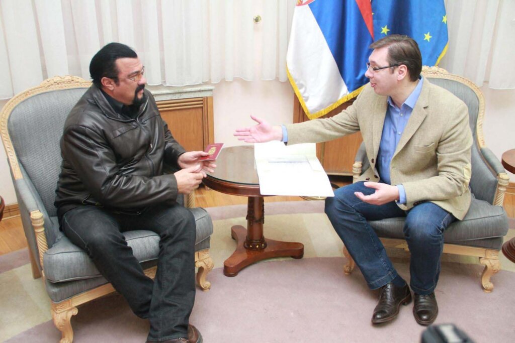 Biznismeni, glumci, političari, sportisti: Ko sve ima srpsko državljanstvo? 3 Biznismeni, glumci, političari, sportisti: Ko sve ima srpsko državljanstvo? 3