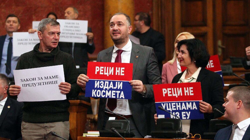 Lazović: Za nas je neprihvatljivo da raspravljamo o tajnim dokumentima 1