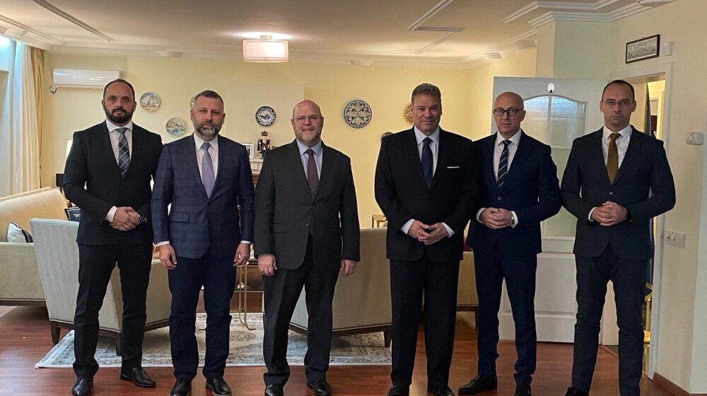 I Srpska lista sa Eskobarom i Hovenijerom: Razgovarali o bezbednosnoj situaciji 1