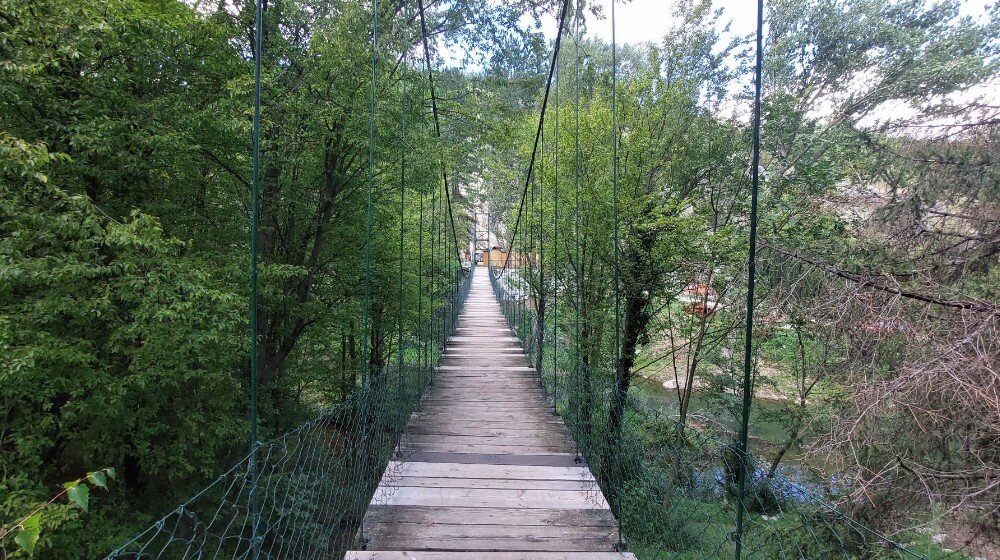 Oprezno preko mostova: Od 70 visećih mostova u Srbiji samo 13 u dobrom stanju 1