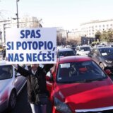 Zašto su niški odbornik (SNS) i Nišlije bili među maskiranim Šapićevim pristalicama koje su sabotirale protest vlasnika savskih splavova? 1