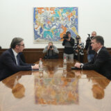 Sastali se Vučić i Lajčak: Nakon sastanka predsednik Srbije ide na vojnu vežbu i trebalo bi da saopšti ide li u Tiranu 22