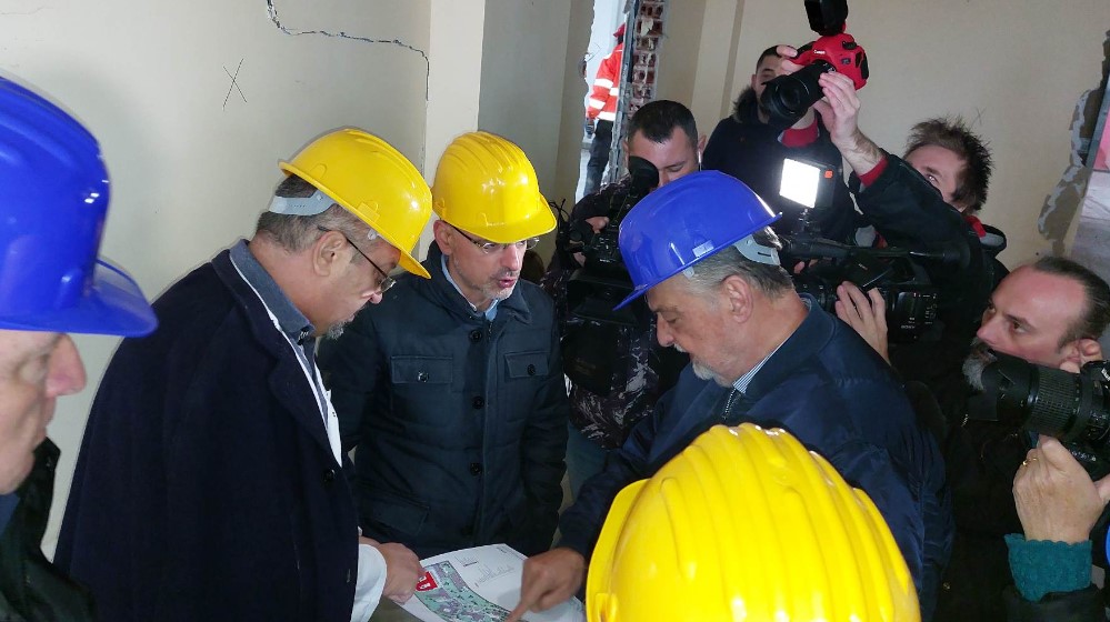 "To pitanje nije za nas": Reporter Danasa pokušao da sazna zašto se rekonstruiše objekat koji je izgrađen pre nekoliko dana u ZC Zaječar 5