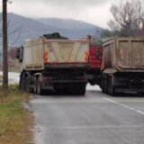 "U svakom domu na Kosovu može biti oružja": Reporter Danasa na licu mesta - šta sve znamo o događajima od sinoć do danas 13