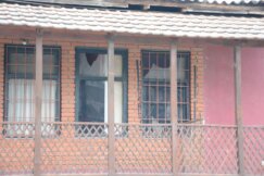 razlupani srpski lokali Kosovo Bošnjačka mahala Petković: Razlupani srpski lokali u Bošnjačkoj mahali pokazuju da je Kurtijeva ideologija fašizam 3