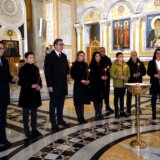 Predsednik države u 21. veku ide u crkvu da se pomoli pred važan put: Da li je Vučić doživeo versko otkrovenje? 4