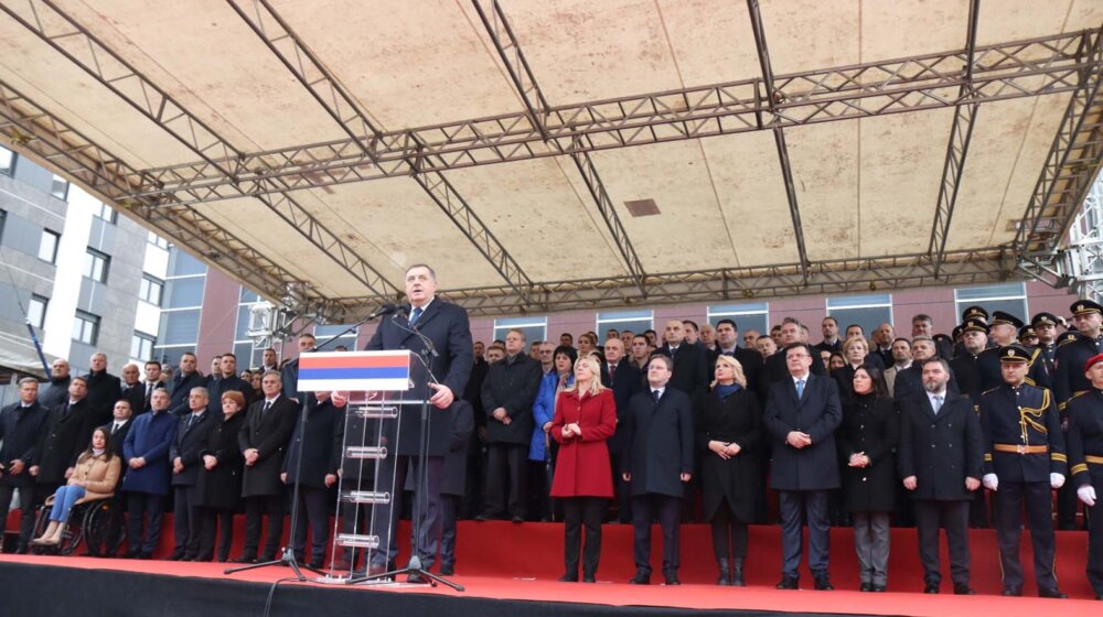 Poslanik NES-a u parlamentu BiH izneo detalje iz krivične prijave kako su Dodik, Stevandić i Višković izbegli hapšenje 1