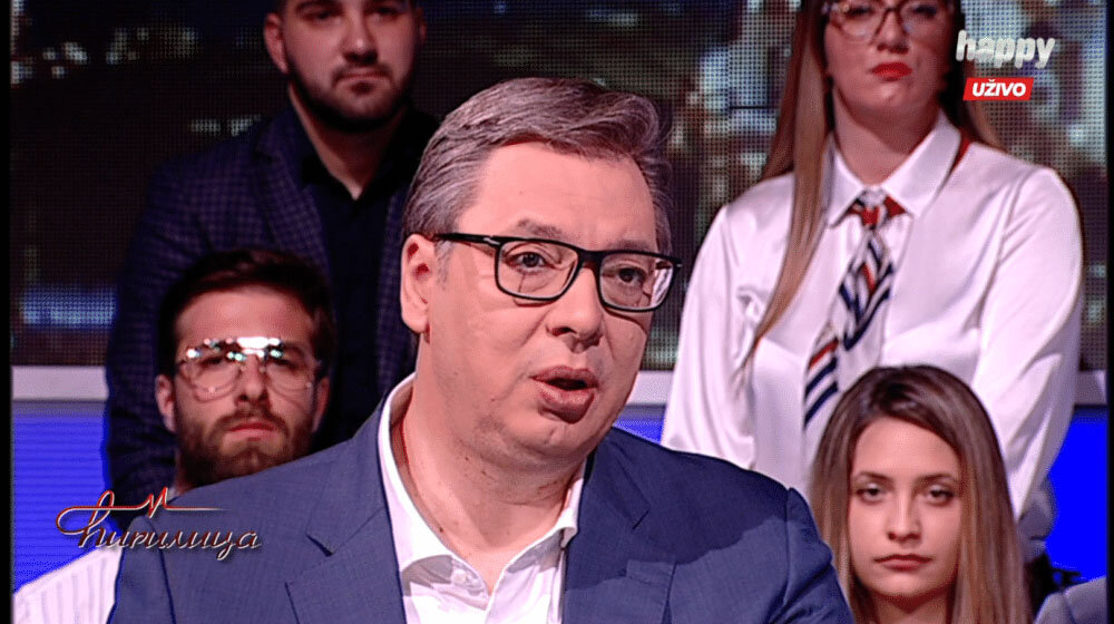Koliko je opasna stvar Vučićeva najava da će obelodaniti podatke o kretanju Tadića i njegove porodice? 1